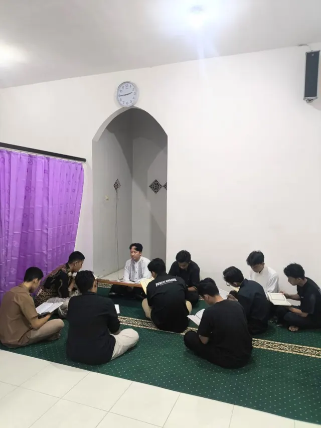 Dekatkan Diri dengan Al-Qur’an, UKM Ash Shihah FKM UNEJ Gelar Tilawah Ramadhan Secara Hybrid