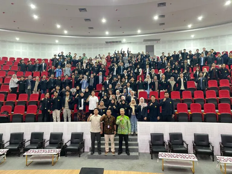 Mahasiswa FKM UNEJ Asah Keterampilan Manajemen dalam LKMM-TD 2025