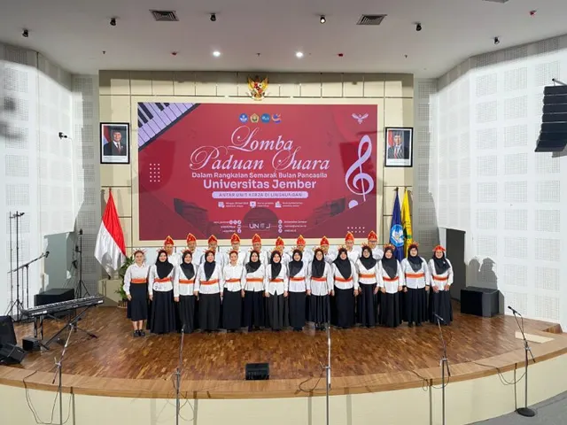 FKM Unej Meriahkan Semarak Bulan Pancasila dengan Harmoni Suara