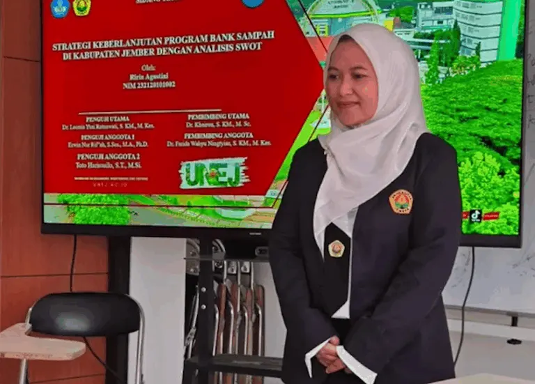 Mahasiswa Angkatan Pertama S2 Adminkes FKM UNEJ Sidang Tesis, Siap Lulus Tepat Waktu!