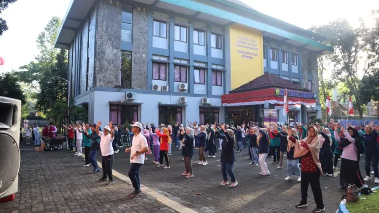 Harmoni Pagi 2025 di FKM UNEJ Berlangsung Sukses dan Meriah