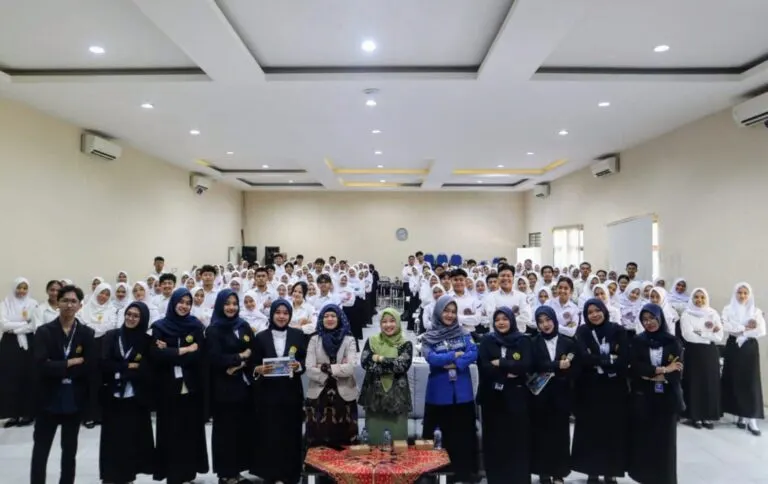 PPMB FKM UNEJ dan Expo UKM dan Ormawa FKM UNEJ 2025: Sambut Mahasiswa Baru Penuh Semangat!