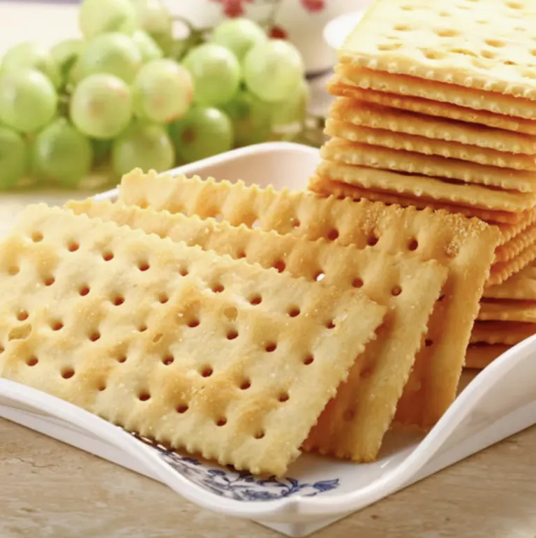 Dosen dan Mahasiswa Prodi Gizi Unej Kembangkan Crackers Tinggi Protein dan Zat Besi untuk Cegah Stunting