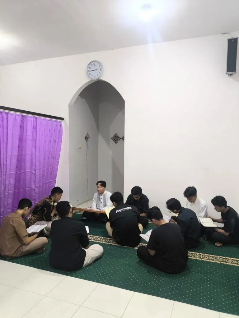 Dekatkan Diri dengan Al-Qur’an, UKM Ash Shihah FKM UNEJ Gelar Tilawah Ramadhan Secara Hybrid