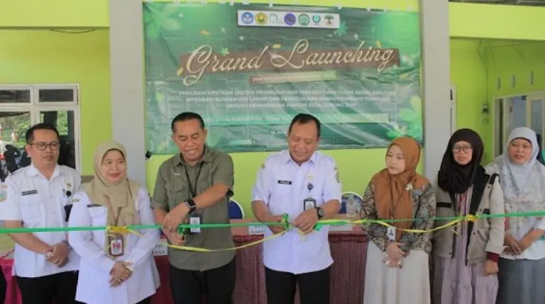 Resmikan Program dan Aplikasi SIPETRAN, PPK Ormawa Hima Gizi FKM UNEJ Dorong Pemberdayaan Desa Hutan Berkelanjutan