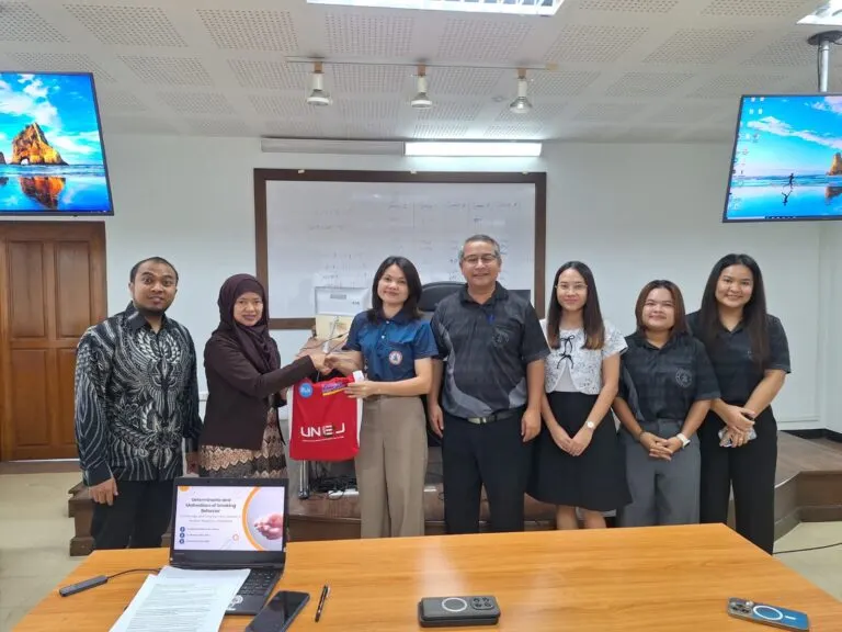 General Lecturer di Ramkhamhaeng University: Mengupas Perilaku Merokok di Jember dalam Perspektif Global