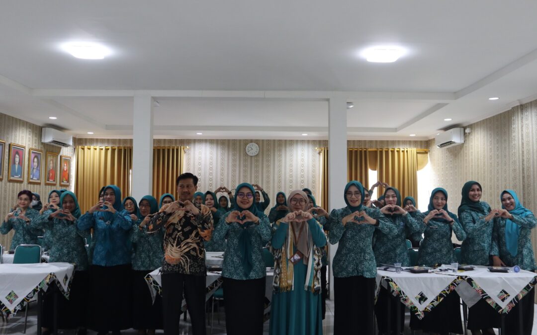 Dari rumah ke ruang publik, Tim Dosen FKM UNEJ ajak PKK Jember wujudkan Perda KTR