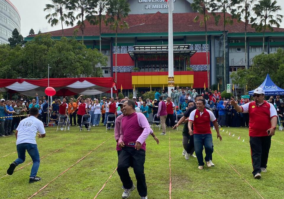 FKM UNEJ Borong 3 Gelar Juara di Lomba Harmoni Pagi Dies Natalis ke-61 UNEJ