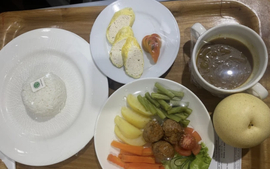 Dosen dan Mahasiswa Prodi Gizi Ungkap Faktor Rasa dan Tampilan Makanan Penyebab Sisa Makanan Pasien Rawat Inap